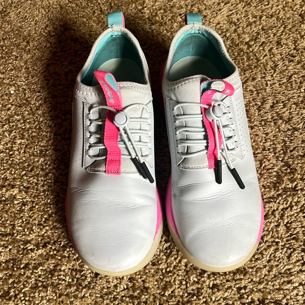Clove nursing shoes silve and pink used